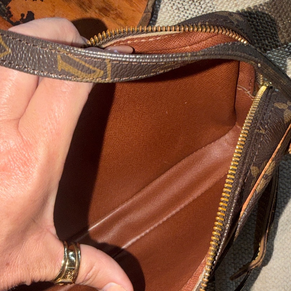 Louis Vuitton Brown Monogram Crossbody Dragonne Marley  Bag - Picture 9 of 13